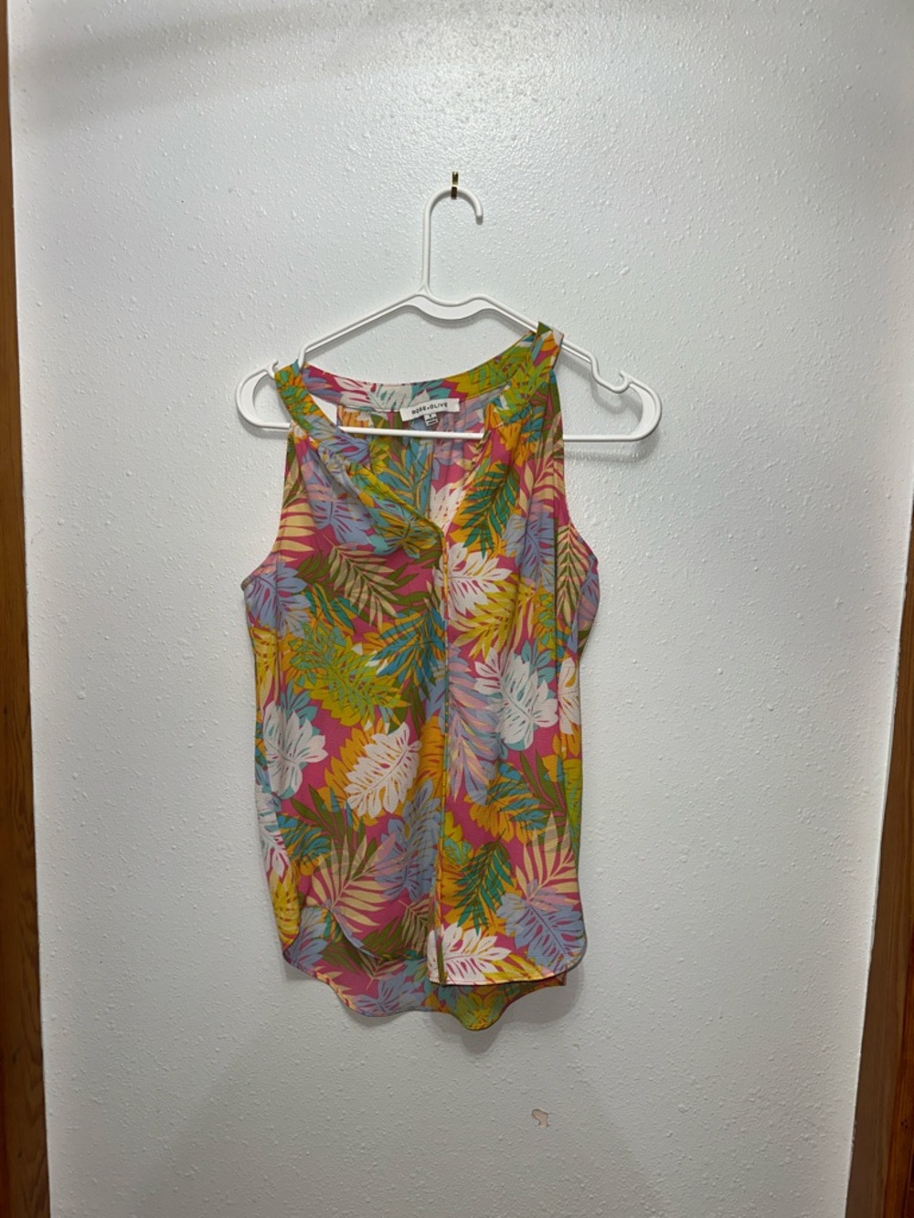 Rose & Olive Tropical Leaf Print Sleeveless Camisole in Pink, Green & Yellow